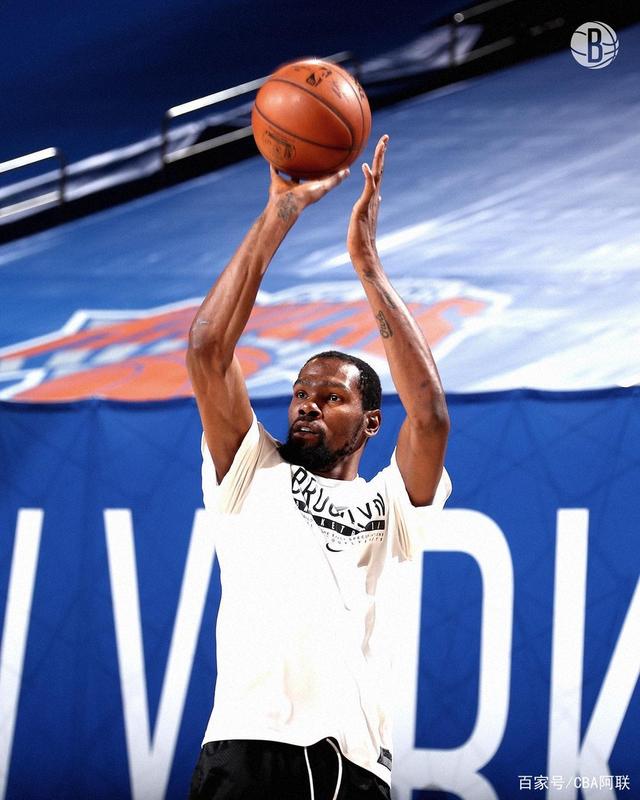 包含今夜足总杯焦点战，布鲁克林篮网复出首秀，目标明确，训练强度明显提升的词条