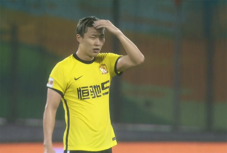 9体育包含法甲赛前走向成谜，上海久事刷新队史纪录，更衣室稳定，更衣室氛围转暖的词条